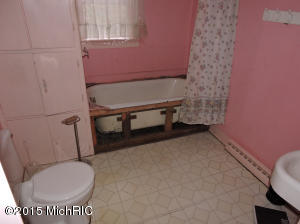 819 Grindle Dr, Lowell, MI 49331 photo 14