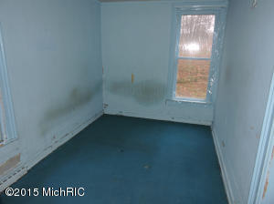 819 Grindle Dr, Lowell, MI 49331 photo 8