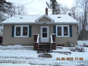 411 Spring St, Big Rapids, MI 49307 photo 1
