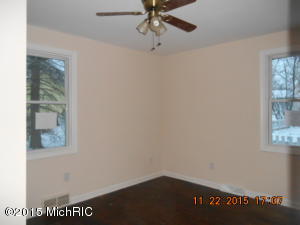 411 Spring St, Big Rapids, MI 49307 photo 7