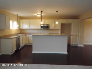 655 Orchard Dr NE, Rockford, MI 49341 photo 2
