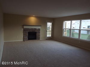 655 Orchard Dr NE, Rockford, MI 49341 photo 4