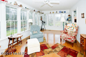 711 Sycamore Bnd, Plainwell, MI 49080 photo 3