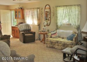 18886 Riverview Dr, Three Rivers, MI 49093 photo 9
