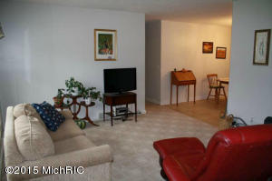 449 Forstrom Dr, Lowell, MI 49331 photo 3