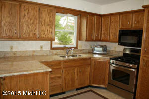 449 Forstrom Dr, Lowell, MI 49331 photo 6