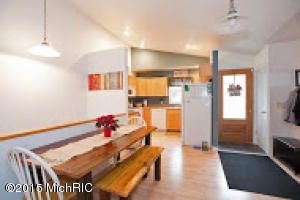 413 W Grant, Plainwell, MI 49080 photo 5