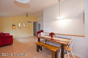 413 W Grant, Plainwell, MI 49080 photo 2
