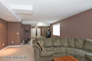 413 W Grant, Plainwell, MI 49080 photo 15