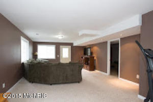 413 W Grant, Plainwell, MI 49080 photo 14