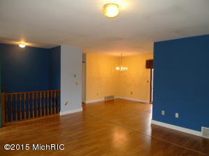 810 Morgan Dr, Belding, MI 48809 photo 4