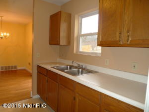 810 Morgan Dr, Belding, MI 48809 photo 7