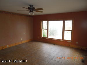 8845 D Ave E, Richland, MI 49083 photo 2