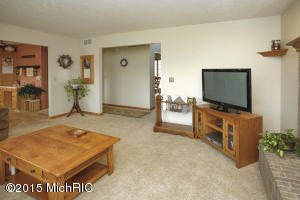 17153 Woodside Ln, Three Rivers, MI 49093 photo 4