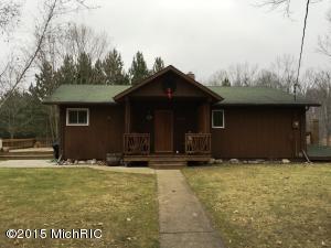 8574 E 40th Ave, Chase, MI 49623 photo 1