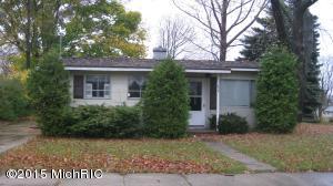 434 Second St, Manistee, MI 49660 photo 1
