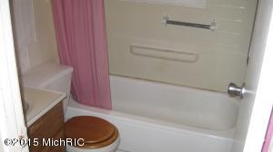 434 Second St, Manistee, MI 49660 photo 2