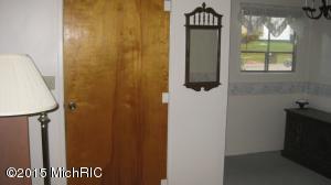 434 Second St, Manistee, MI 49660 photo 7