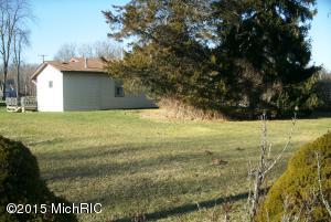 161 W Sidney Rd, Sidney, MI 48885 photo 3