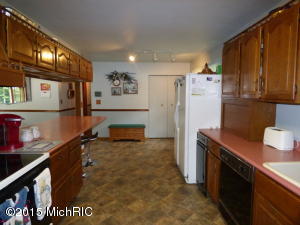 4140 E River Rd, Buchanan, MI 49107 photo 2
