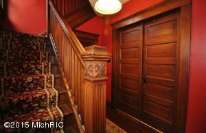 109 E Beech St, Three Oaks, MI 49128 photo 3