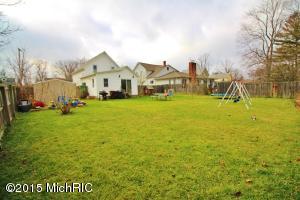 109 E Beech St, Three Oaks, MI 49128 photo 16