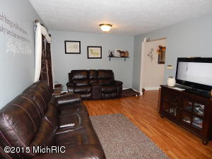 1118 Krum Ave, Three Rivers, MI 49093 photo 3