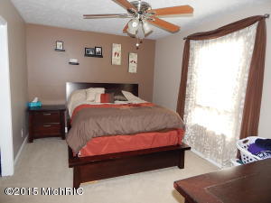 1118 Krum Ave, Three Rivers, MI 49093 photo 10