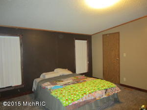 910 E 128th St, Grant, MI 49327 photo 16