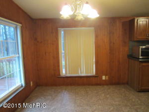 910 E 128th St, Grant, MI 49327 photo 17