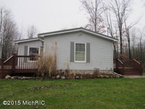 910 E 128th St, Grant, MI 49327 photo 9