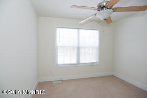 239 Golfview Dr, Plainwell, MI 49080 photo 10