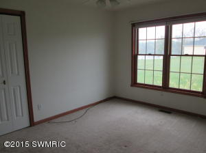 133 Jeremy St, Constantine, MI 49042 photo 8