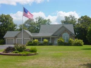 133 Jeremy St, Constantine, MI 49042 photo 1