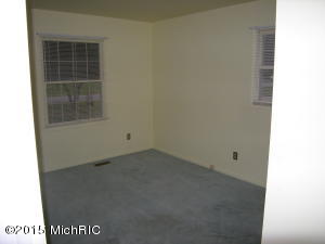 2551 Wildemere St, Kalamazoo, MI 49009 photo 13
