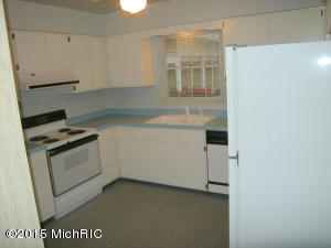 2551 Wildemere St, Kalamazoo, MI 49009 photo 18