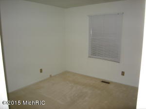 2551 Wildemere St, Kalamazoo, MI 49009 photo 11