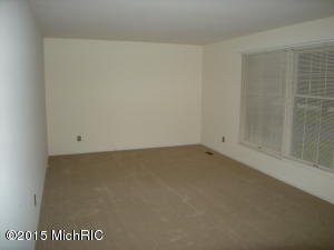 2551 Wildemere St, Kalamazoo, MI 49009 photo 9