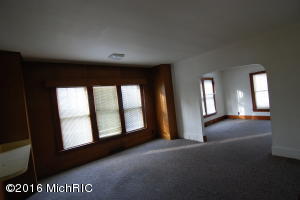 109 W 4th, Buchanan, MI 49107 photo 13
