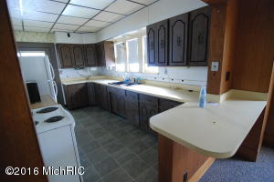 109 W 4th, Buchanan, MI 49107 photo 18