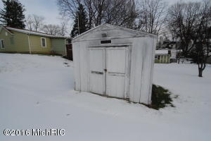 109 W 4th, Buchanan, MI 49107 photo 32