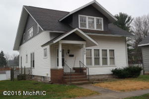 109 W 4th, Buchanan, MI 49107 photo 3