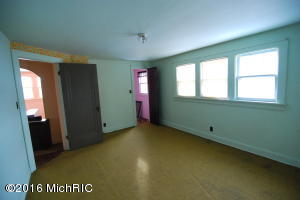 109 W 4th, Buchanan, MI 49107 photo 26