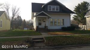 109 W 4th, Buchanan, MI 49107 photo 4