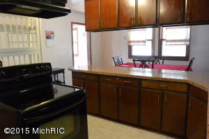15121 N Main St, Buchanan, MI 49107 photo 11