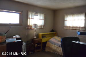 15121 N Main St, Buchanan, MI 49107 photo 16