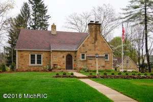 430 N Division, Marshall, MI 49068 photo 1