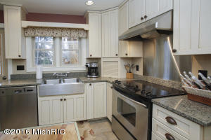 430 N Division, Marshall, MI 49068 photo 10