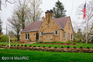 430 N Division, Marshall, MI 49068 photo 2