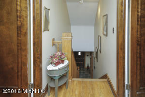 430 N Division, Marshall, MI 49068 photo 17